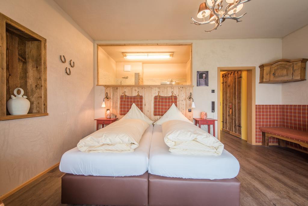 Landhotel Und Gasthof Hirsch Huettenreute Hoßkirch Buitenkant foto